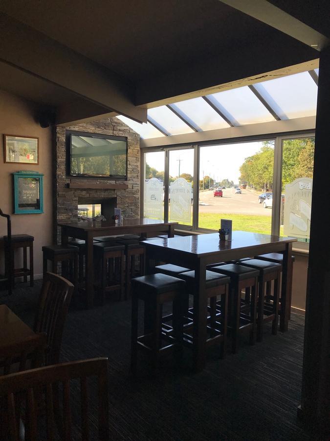 Craythornes Halswell Hotel Christchurch Ngoại thất bức ảnh