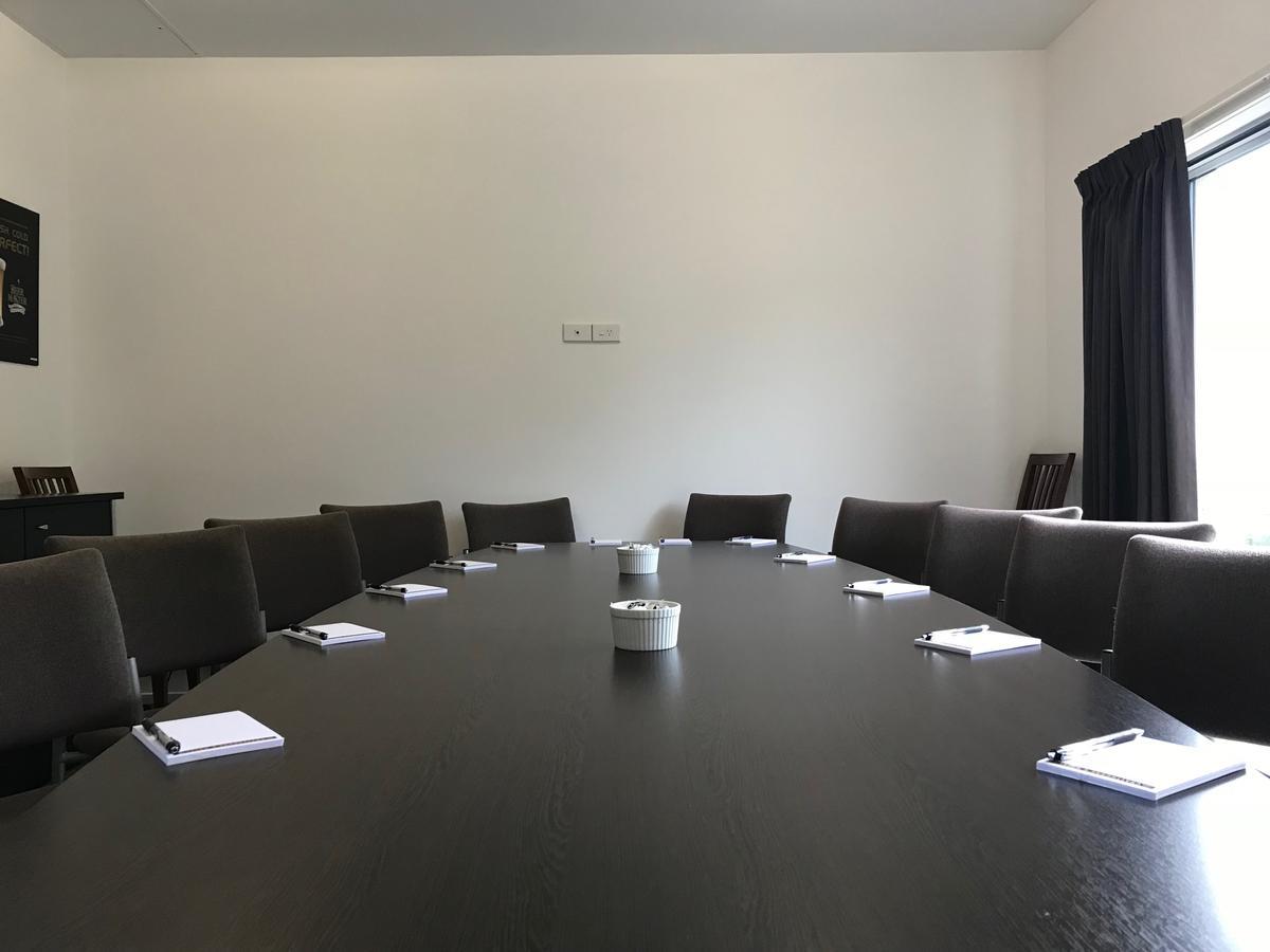 Craythornes Halswell Hotel Christchurch Ngoại thất bức ảnh